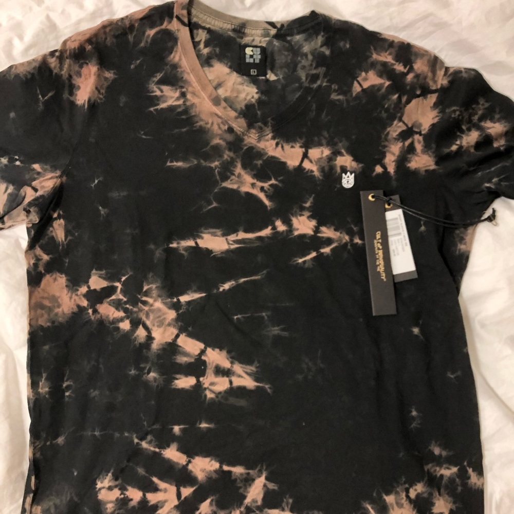 Cult of individuality tshirt size L slim fit